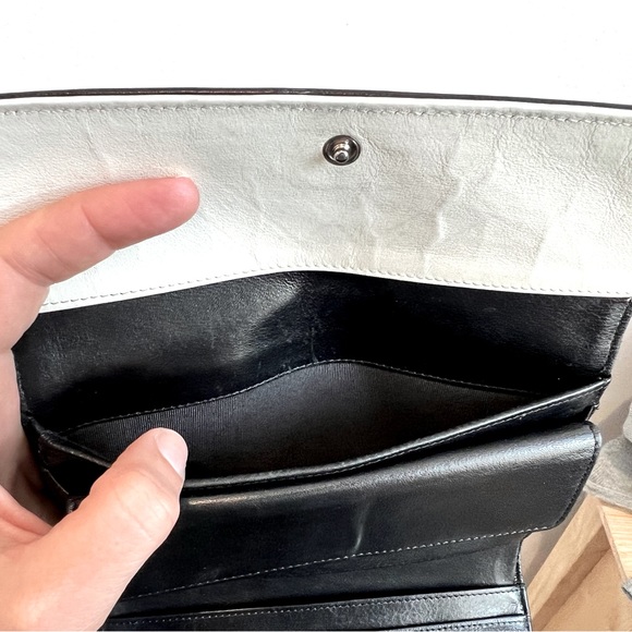 Excellent condition Chanel wallet - Picture 5 of 7